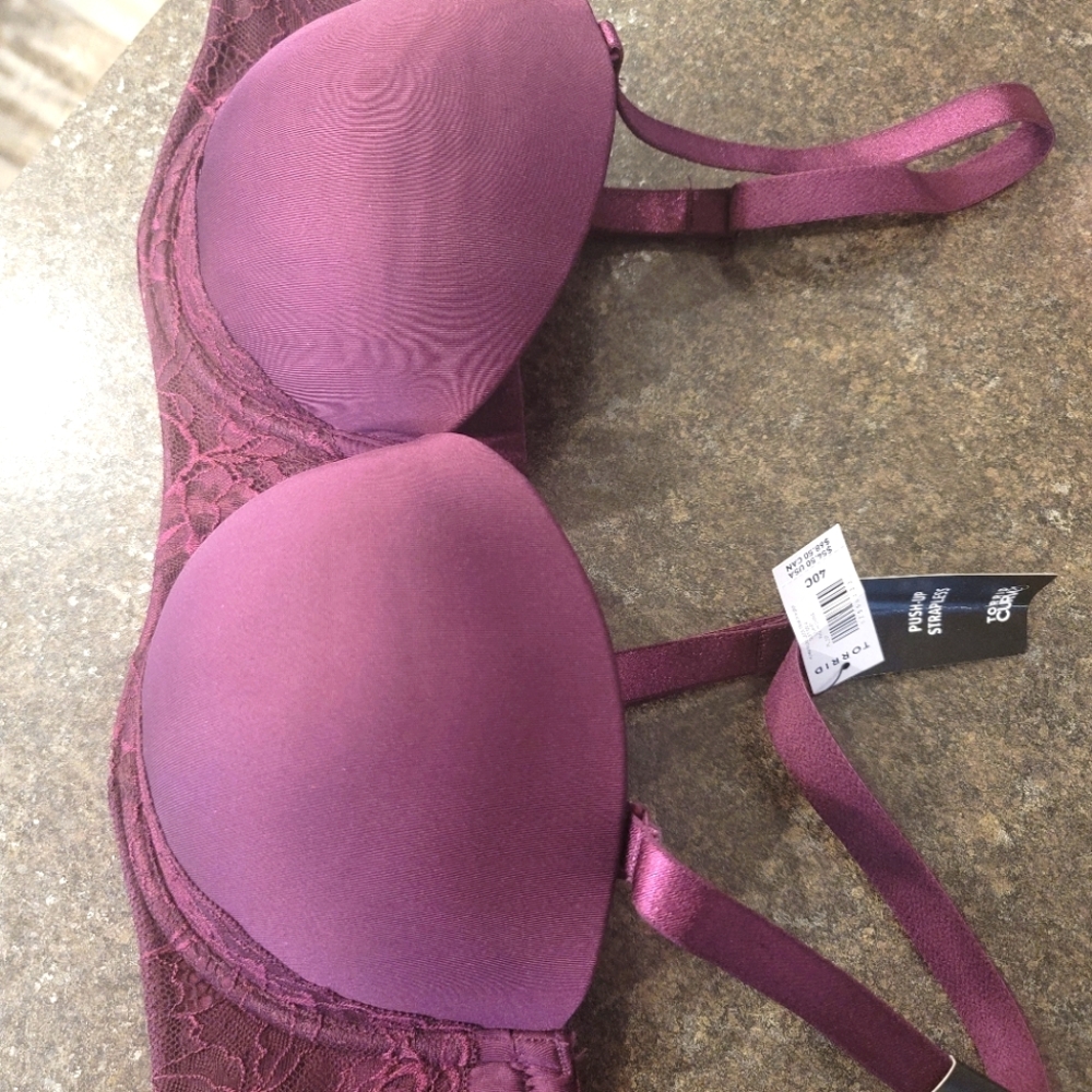 Torrid push up strapless bra Size 40C